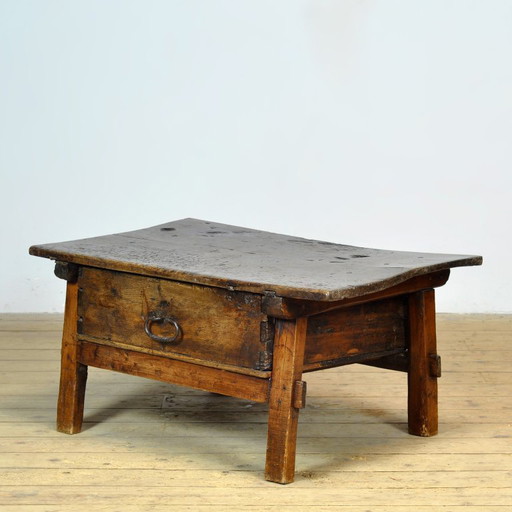 Spanish table, 17th/18th century