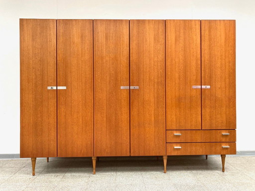 Armadio vintage in teak di metà secolo, anni '60