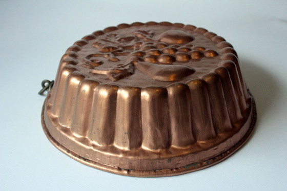 Large Copper Baking Mold with Hanging Hook from the 1960s - jelly mould, Decorative Objects, Metal, Red (photo 5 of 10)