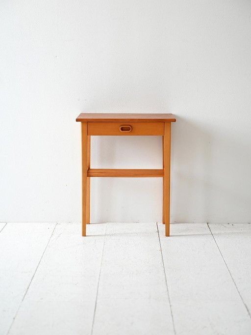 Table de chevet vintage en chêne clair scandinave