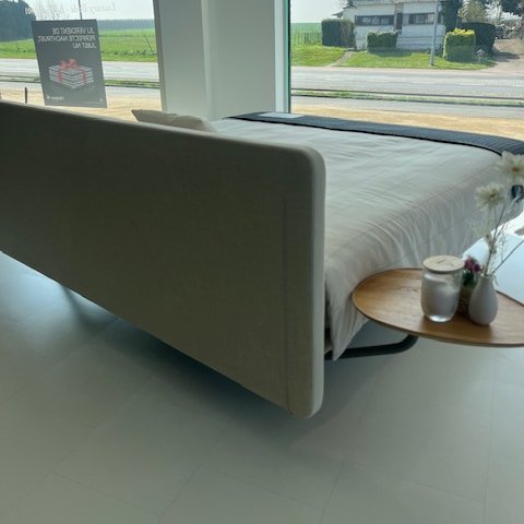 Image 1 of Lit de marque privée - 200x210