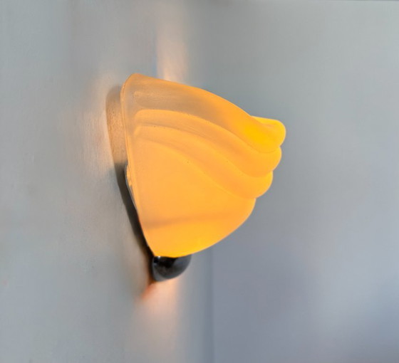 Image 1 of Paire d'appliques en chrome et verre sablé, Italie, 1970