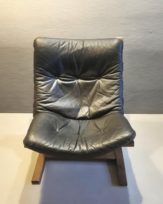 Poltrone Kengu di E. & N. Solheim per Rybo, Scandinavia, anni '70, Set di 2 – Rybo Rykken, Pelle, Legno (photo 7 of 10)