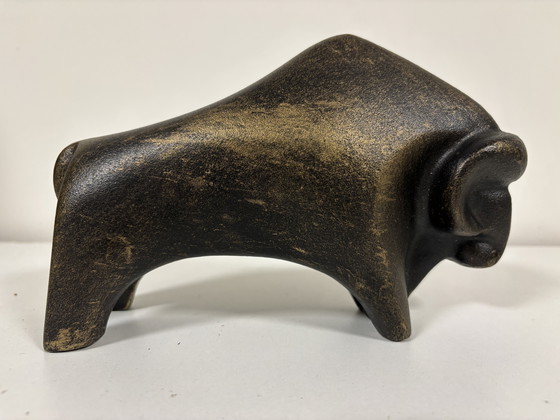 Image 1 of vintage EISENWERK RÖDINGHAUSEN metalen/gietijzeren , stijlvolle brutalistische stier, jaren 1970