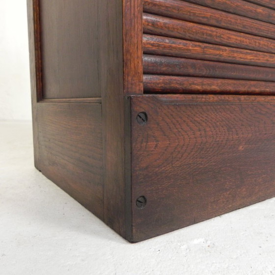 Image 1 of Armadio in rovere con serranda avvolgibile, 1 anta, altezza 123 cm, anni '30
