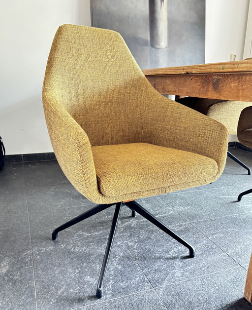 Monti’s Vico dining chairs 4x