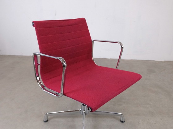 Image 1 of Bürostuhl Charles Eames Alu Chair EA 108, Hopsak, Bordeaux