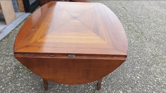 Image 1 of Exclusive Italian dining table with intarsia inlay