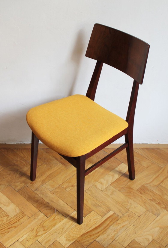 Rara sedia da pranzo scandinava di metà secolo degli anni '60 – Noce e senape – Sedie da pranzo, Textile (photo 14 of 16)