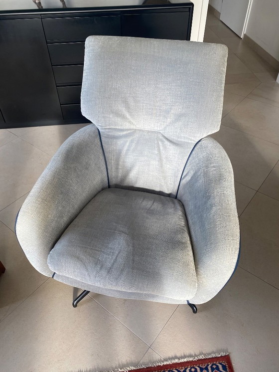 Image 1 of 2 Leolux Lloyd Plus Armchairs