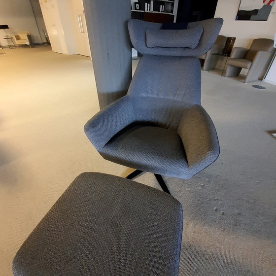 Image 1 of bert plantagie Zyba fauteuil met poef