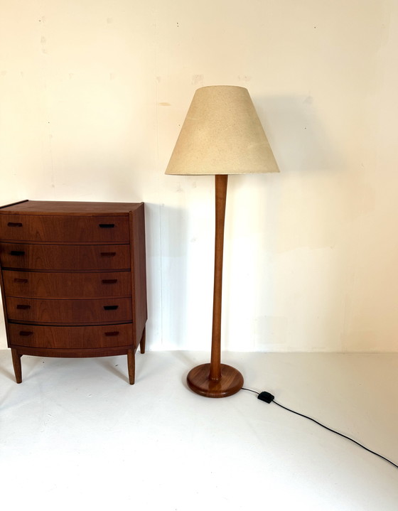Image 1 of Lampada da terra XL vintage in teak, Dyrlund anni '70