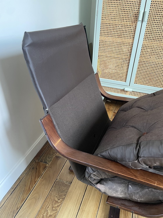 Image 1 of Fauteuil Scandinave 1970 Bois Laminé Courbé Assise en Cuir