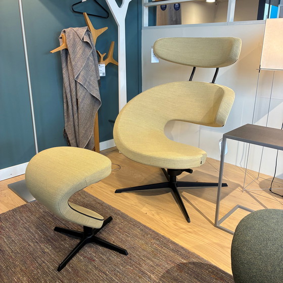 Image 1 of Poltrona Varier Peel 2 con poggiapiedi