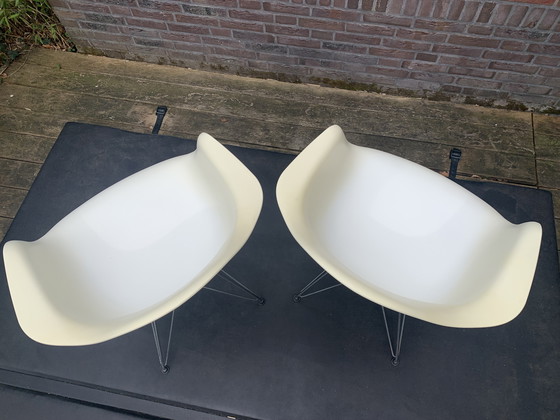 Image 1 of 2 x Fauteuil Vitra Eames en plastique DAR