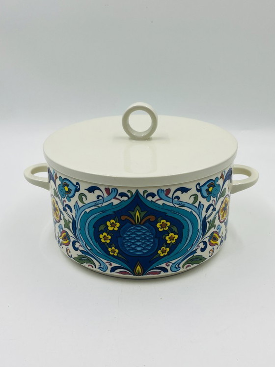 Image 1 of Villeroy & Boch Izmir tureen with oriental decoration