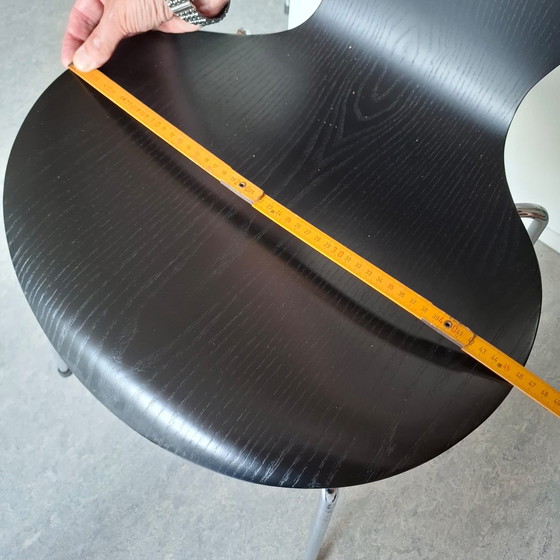 4x Fritz Hansen Serie 7/3107 Schwarz – Esszimmerstühle, Metal, Wood (photo 7 of 9)