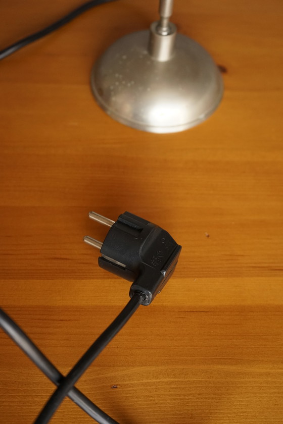 Image 1 of Vintage verstelbare industriële bureaulamp. 1930s