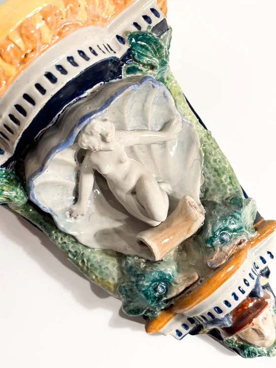 Faenza Keramik-Wandregal mit Muschel und Dame aus dem frühen 20. Jahrhundert – Dekorative Objekte, Ceramic (photo 3 of 12)