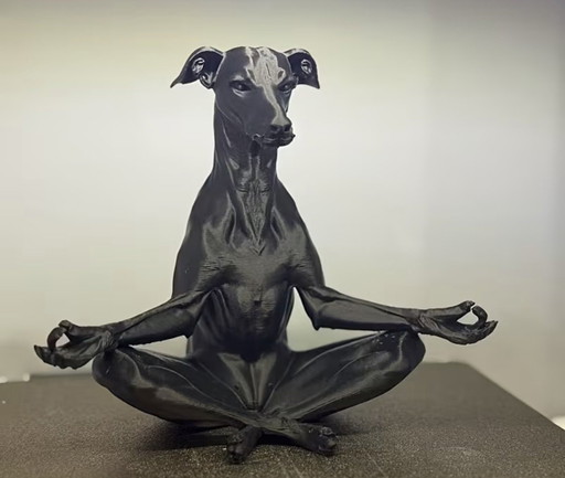 Decoratief beeldje van een hond – decoratieve objecten, Plastic