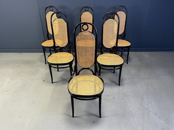 Image 1 of Thonet nr. 207 eetkamerstoelen 'Long John', set van 6, 1985