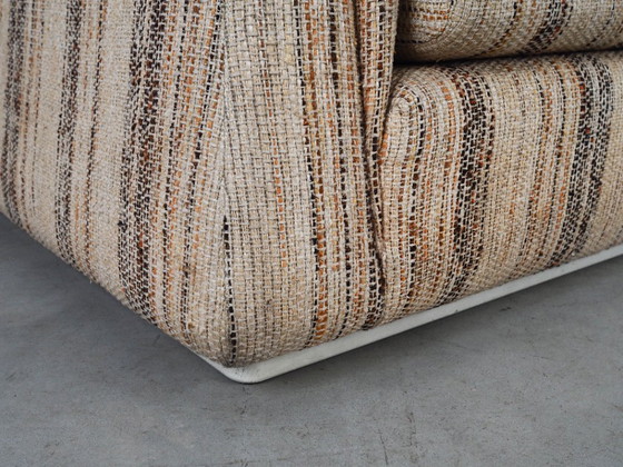 Image 1 of Driezitsbank, Italiaans design, jaren 60, gefabriceerd door Saporiti