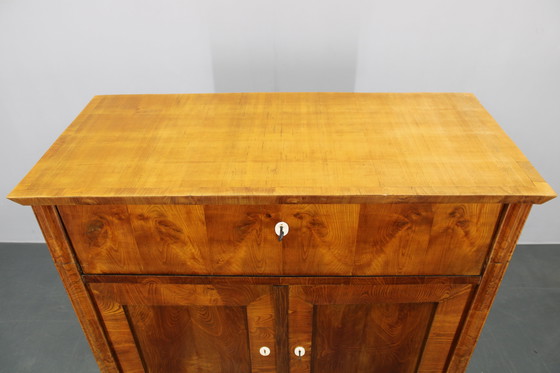 Image 1 of Mobile antico con zona scrittura, finitura noce, anni '30, Cecoslovacchia