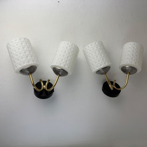 PAAR VINTAGE DUBBELE OPALINE WANDLAMPEN UIT DE JAREN 50