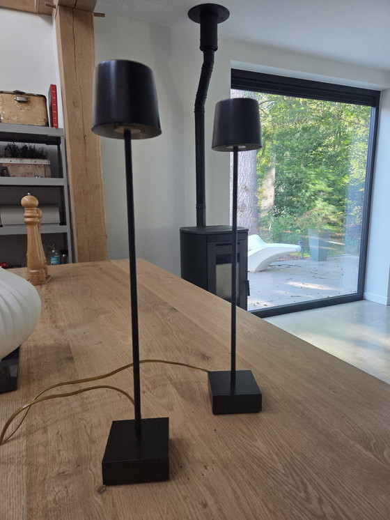 Image 1 of Twee stuks anta leuchten -cut - minimalistische tafellampen