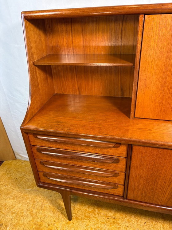 Vintage A. Younger “Sequence” Teak Highboard | Jaren 60 | Ontworpen door John Herbert Een werkelijk prachtig (photo 5 of 12)