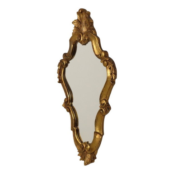 Image 1 of Espejo antiguo estilo barroco con remate, clásico dorado, Francia, 62 cm.