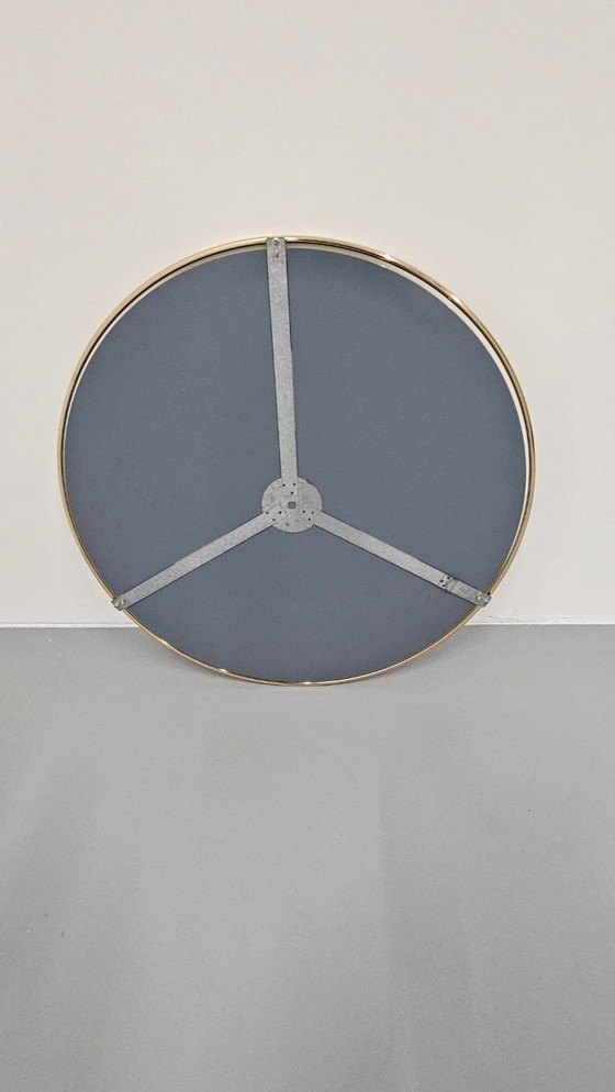 Image 1 of Specchio da parete in ottone massiccio italiano degli anni '60 con patina originale - Provenienza: Milano Nightlife