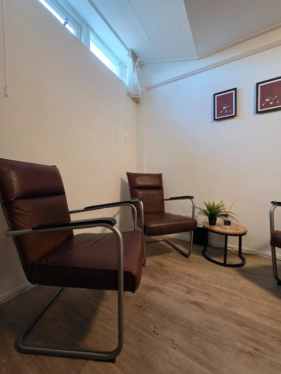 Image 1 of Leren Woonhoek | Bank + 2 Fauteuils | Bauhaus Stijl | €900