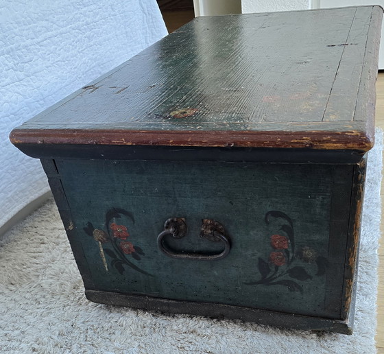 Image 1 of Antike niederländische Truhe