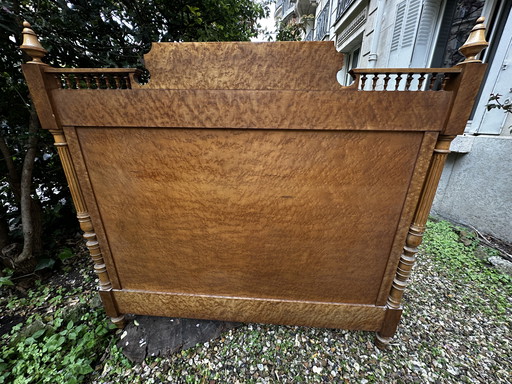 Lit en ronce de bois période Louis Philippe - Restauration 