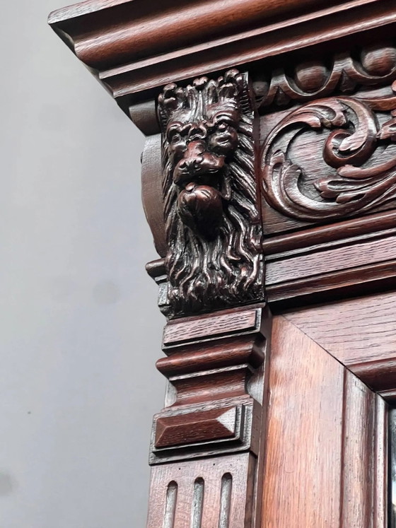 Biblioteca e credenza in stile rinascimentale antico. Splendide sculture. Legno massello di quercia. (photo 4 of 11)