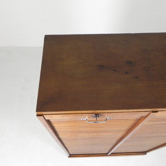 Image 1 of Eichenschrank mit Rollläden und 2 Rollläden, 148 cm hoch, 1950er Jahre