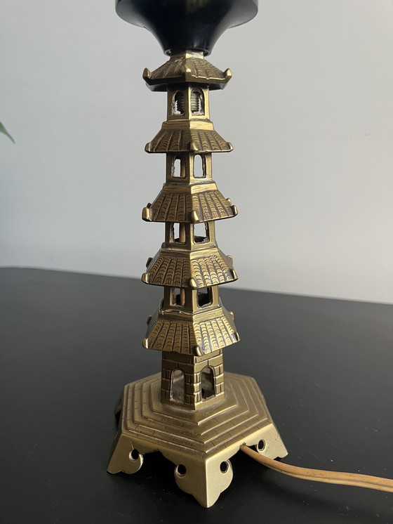 Image 1 of Base per lampada a pagoda in bronzo antica