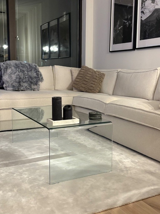 Coffee table (as good as new) (1 year old)