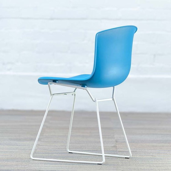 Image 1 of Knoll Plastic Side Chair Ontvangststoel