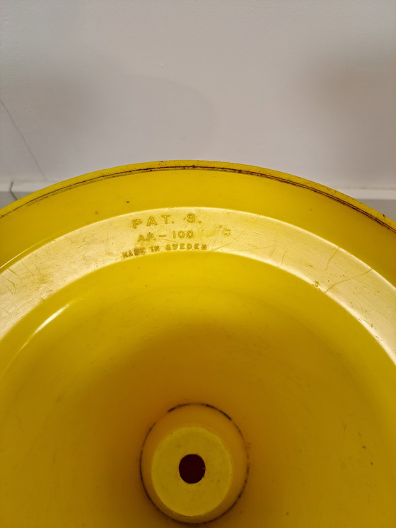 Image 1 of Tabouret en plastique de Suède Pat Pend Vintage