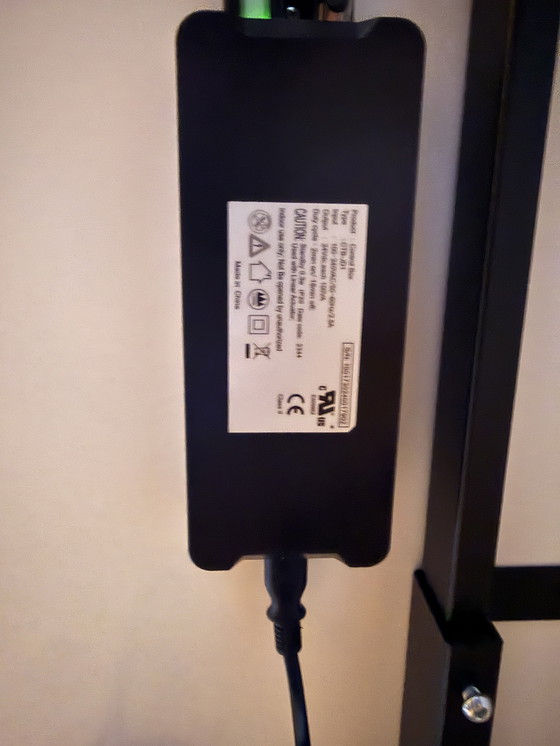 Image 1 of Sta-zit bureau (exclusief iMac)