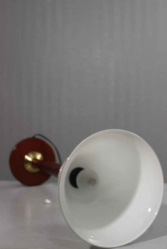 Image 1 of Vintage Mazda-lamp van hout, messing en opaalglas, Art Deco-design, 20e eeuw.