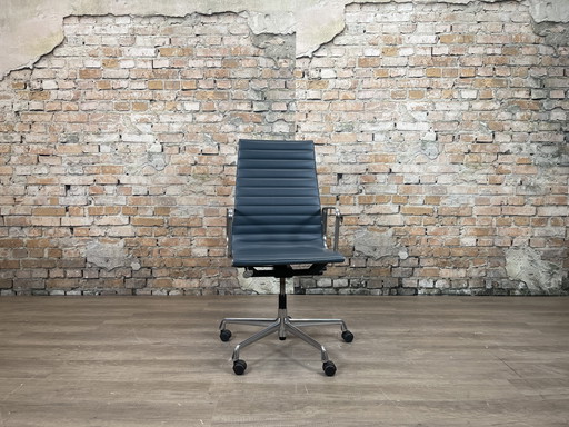 Vitra EA119