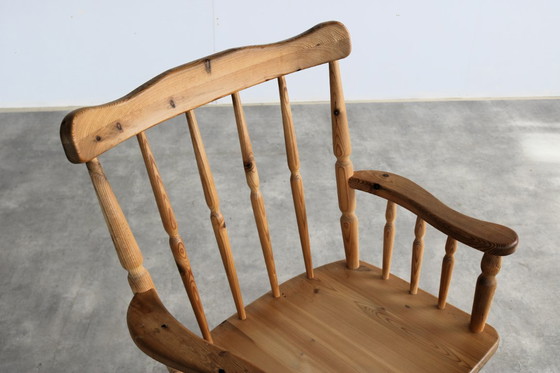 Image 1 of Sedia/poltrona da ufficio in pino vintage