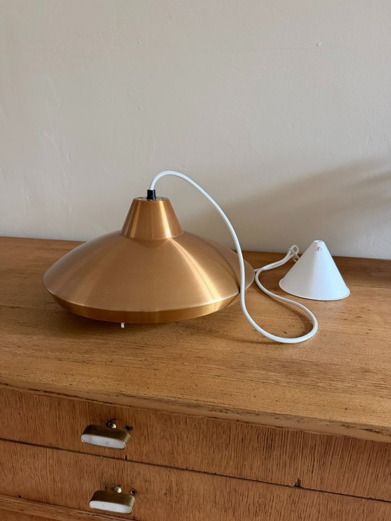 Lampada di design danese vintage - Lampada in bronzo con diffusore – Danish design, Lampade a sospensione (photo 5 of 7)