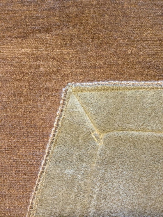 Image 1 of Vintage bruine tafelloper met gouden rand – 95 × 40 cm – Goede staat