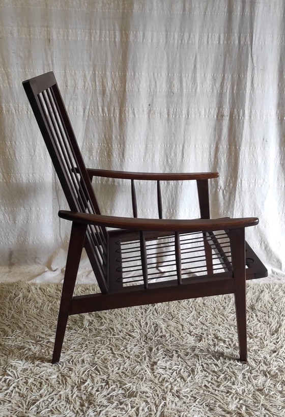 Image 1 of Fauteuil style scandinave en bois massif - années 60/70