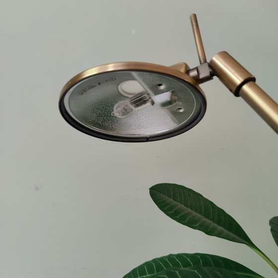 Image 1 of Vintage heavy brass halogen lamp with 2 brightness settings