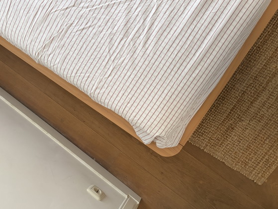 Image 1 of Japanischer Bettrahmen aus Holz (für 140 cm Matratze)